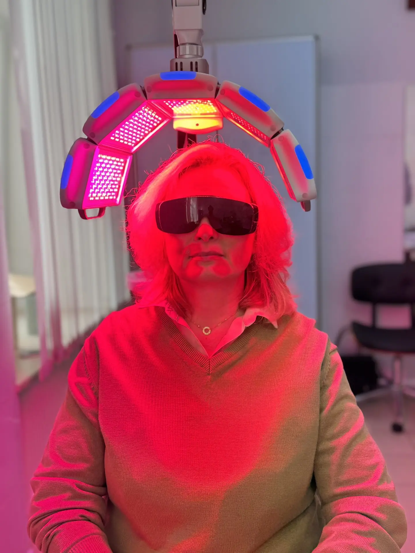 Фотодинамическая терапия для волос